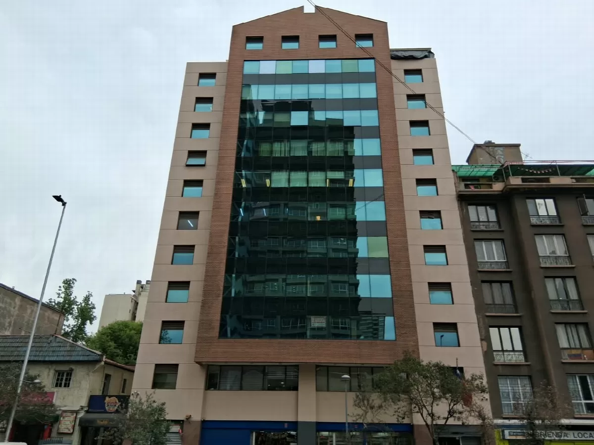 Imagen publicada por Macal: estacionamiento en Santiago